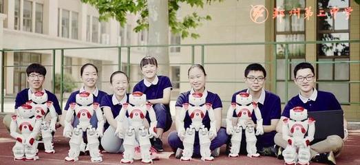 鄭州二中的&ldquo;追夢記&rdquo;:你有一千種愿望 這里有一千零一種實現方式