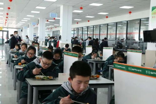 學生們的食品安全誰來負責 延安突擊檢查中學的食堂,問題有很多
