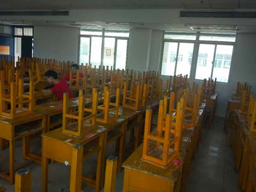 毛坦廠中學(xué)的高考生們 學(xué)習(xí)強度大,但談不上 高考工廠