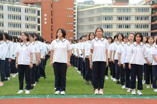 黃岡中學(xué)惠州學(xué)校舉行慶祝第34個(gè)教師節(jié)升旗儀式