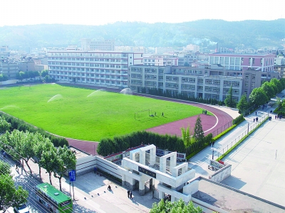 云南省大理市下關第一中學 一所融合傳統與現代的教育殿堂