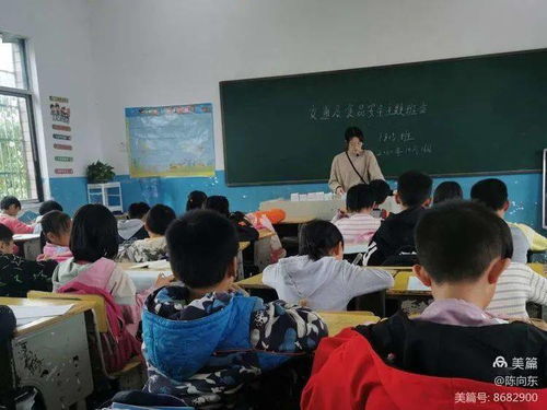 流峰鎮中心學校開展交通安全與食品安全主題班會，筑牢中學生健康防線